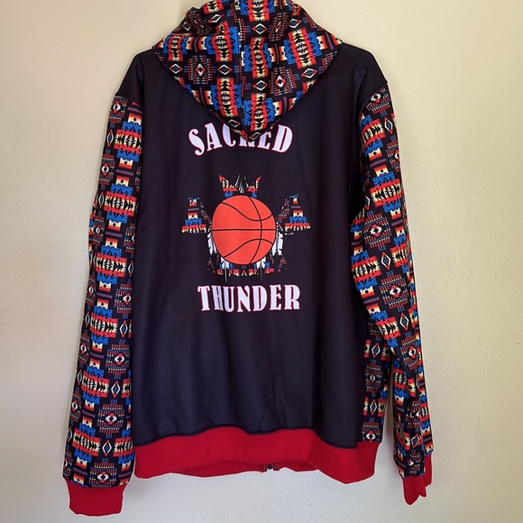 Skyn Style native design front zip hoodie. - Picture 4 of 6